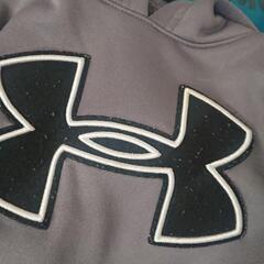 〈お値下げ〉パーカーなど4枚セットの画像