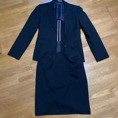 就活スーツ(レディース)を無料で差し上げますの画像