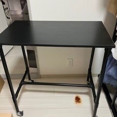 テーブル
