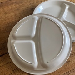 仕切り付きプレート　樹脂製の画像