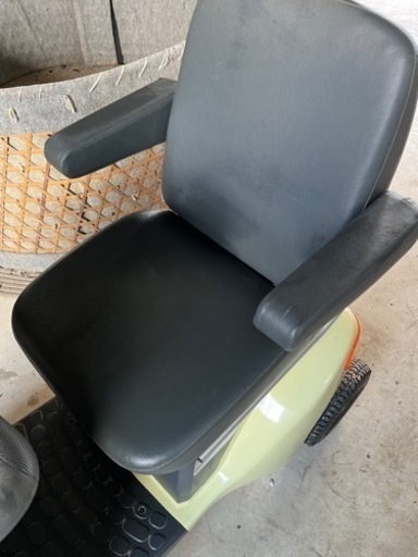 セニアカー　車椅子　電動　介護　配達可