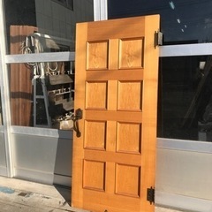 木製ドア　無垢　の画像