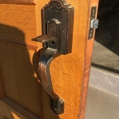 木製ドア　無垢　の画像