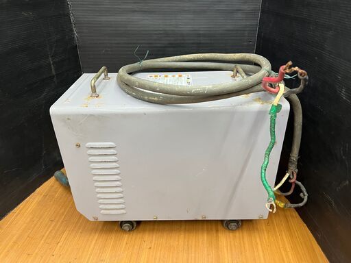 【引取限定】ダイヘン　BS300M-4　小形交流アーク溶接機　300A　単相200V　60Hz　24kVA・14.4kW【下関店】