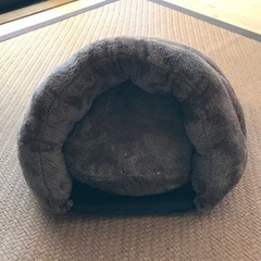 Bwiv 猫 犬 小動物 ペット用寝袋 ドーム ブラウン Mの画像