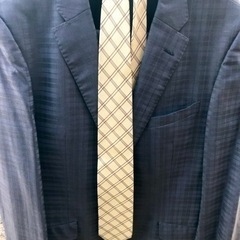スーツ　ビジネススーツ　お洒落スーツ　オーダーメイド