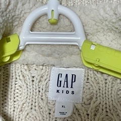 USED ☆ GAP セーター 150の画像