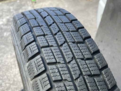 はめ替え工賃込み！145/80R13 ダンロップスタッドレス中古4本セット！軽自動車