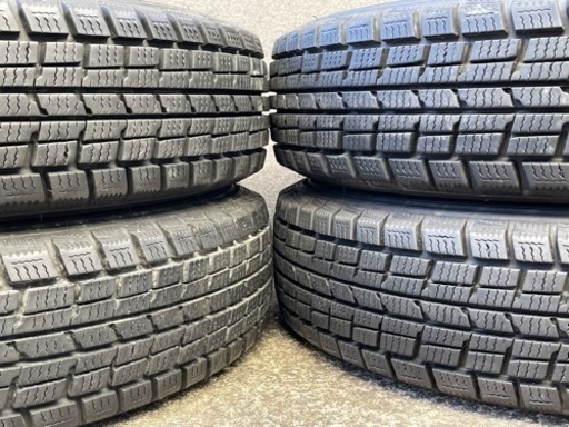 はめ替え工賃込み！145/80R13 ダンロップスタッドレス中古4本セット！軽自動車