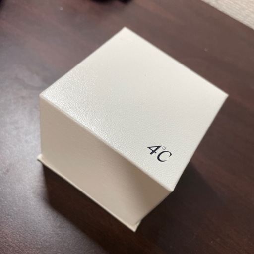 4℃ ブレスレット 箱付き