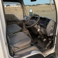 タイタンディーゼルトラック車検付き不具合無しMT車エアコンパワーキセノンの画像