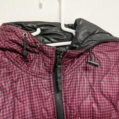 GU ジーユー 中綿入りジャケット Sサイズ メンズ リバーシブル パーカーの画像