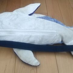 イルカのリュックの画像