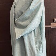 ハイネック　ジャケット風ブラウス　スカイブルー　ゆったり　美品の画像