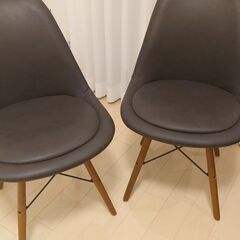 転勤のため売ります　クッション付きダイニングチェア　２脚
