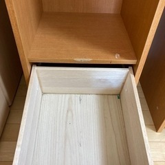 ハンガーレール付き収納の画像