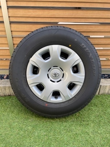 TOYOTAハイエース　純正タイヤ