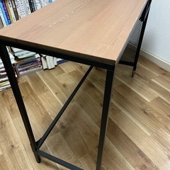 IKEA テーブル/勉強机/パソコンデスクの画像