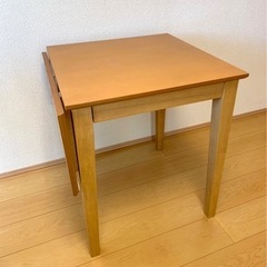 【受け渡し完了】ダイニングテーブル☆便利なエクステンション式の画像