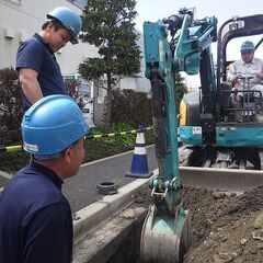 残業なし！上下水道工事の現場作業スタッフ募集◎学歴・経験不問です◎