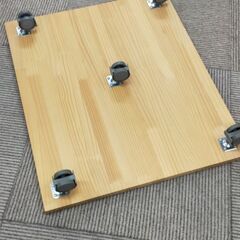 木製キャスター付き台(小)の画像