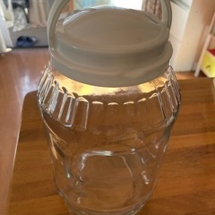 決定済】梅とか漬けるやつのビンの画像