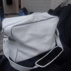 エナメルバッグ　Lサイズの画像