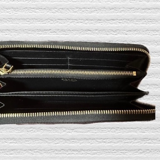 PRADA  ラウンドファスナー　長財布　サフィアーノ　1ML506  ブラック　本日限定