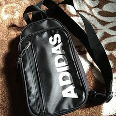 ☆アディダス　ショルダーバッグ