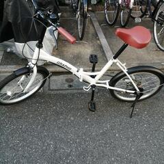 ギアつき折り畳み自転車