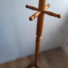 木製　ハンガーラックの画像