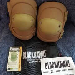 米軍　海兵隊　ニーパッド　新品　カーキ色　