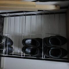 ＜商談中＞■靴用の棚（8足可能）