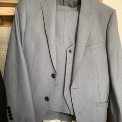 男性用スーツ①上下、スリーピース3点セットの画像