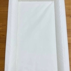 IKEA VADRA ヴェードラ ベビーケアマット / 専用カバーの画像