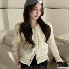 ニットカーディガン