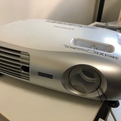 プロジェクター　EPSON EMP-TW10H