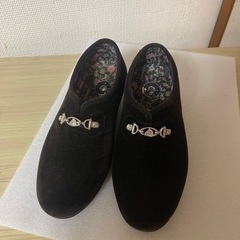 日本製　秋冬　スエード生地のパンプス　Lサイズ