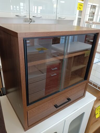 ガラス引戸棚　キャビネット　アンティーク　昭和レトロ　サイズ（約）幅４５×奥３０×高４５　　■近隣配送無料 買取GO‼　栄和店