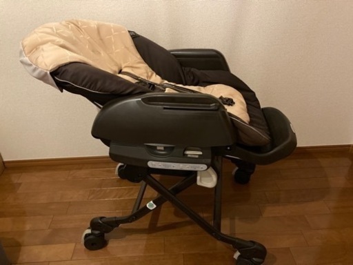 combi ネムリラ　オートスウィング