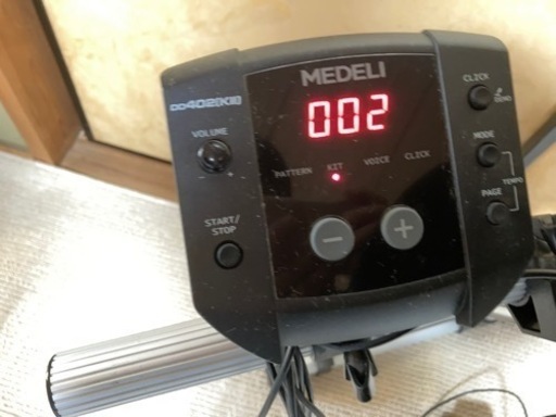 MEDERI DD402(KⅡ)電子ドラム　練習用に！　イス付き