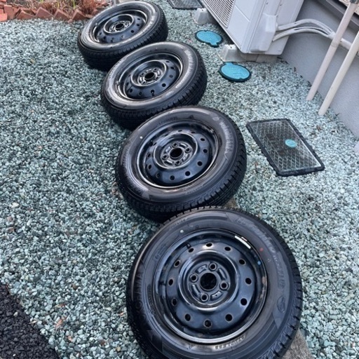 軽自動車スタッドレスタイヤ　145/80R13