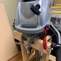 ホンダ2馬力船外機の画像