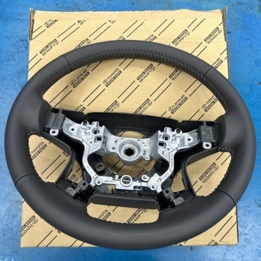 プラド後期純正ハンドル