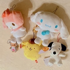 未使用 ぬいぐるみ５点 サンリオ スヌーピー キューピーの画像