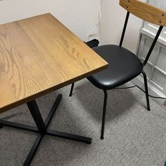 ACME Furnitureアクメファニチャー カフェテーブル【新品】➕チェア1脚