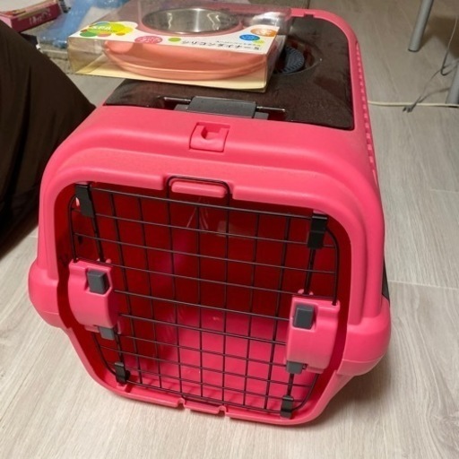 リッチェルペットキャリーとフードボウル