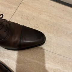 マドラス MDL ダークブラウン革靴の画像