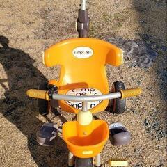 オレンジの三輪車です　早い者勝ち