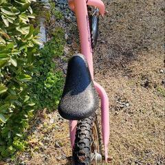 ピンクのキック自転車です　ブレーキ付きですの画像